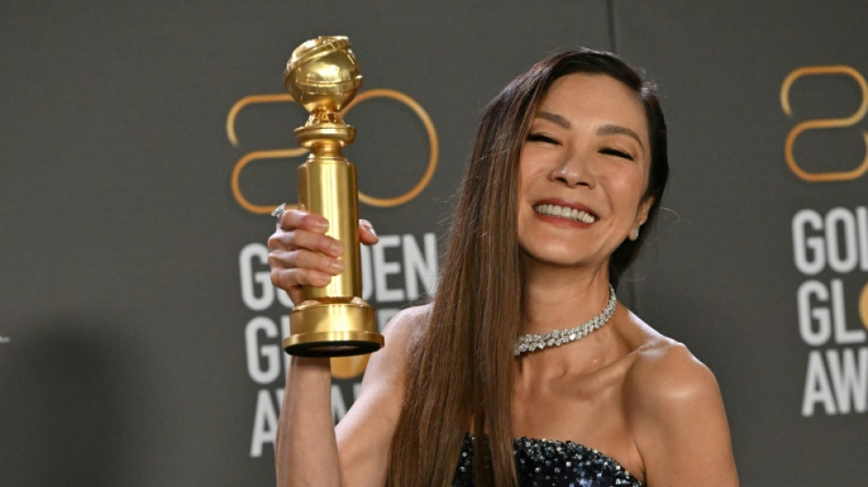 Colin Farrell et Michelle Yeoh r&eacute;compens&eacute;s lors de Golden Globes en qu&ecirc;te de r&eacute;demption