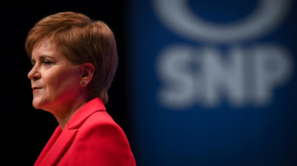 Ex-líder escocesa Nicola Sturgeon é detida por investigação sobre finanças