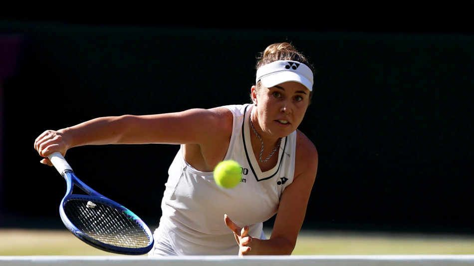  Wimbledon: la regina &egrave; Noskova, battuta Muchova nel derby ceco 