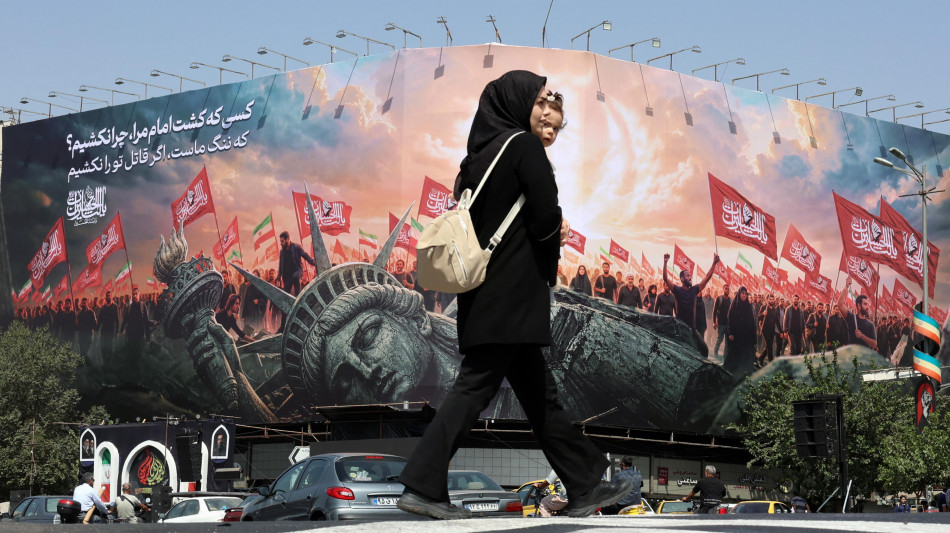 Iran, 'non stiamo negoziando con gli Usa su Hormuz, solo con l'Oman' 