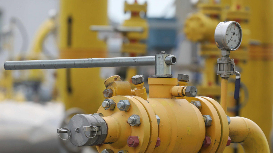  Il gas scivola (-3%) a 54 euro al Megawattora, piatto il petrolio 