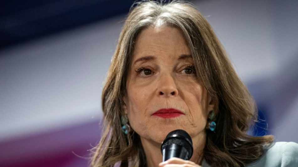 Autora de autoajuda Marianne Williamson encerra campanha &agrave; presid&ecirc;ncia dos EUA