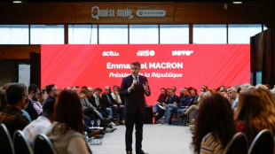 "Lo incitaban a morir": una francesa acusa a las redes tras el suicidio de su hijo