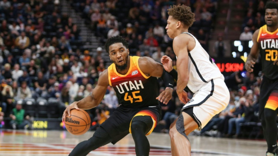 NBA: Utah et Mitchell, de retour, infligent une 7e d&eacute;faite de rang aux Nets