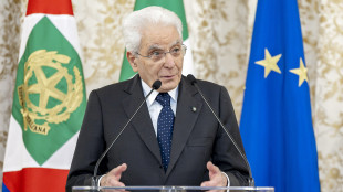 Mattarella, guerre e povert&agrave; privano i bambini della loro et&agrave;