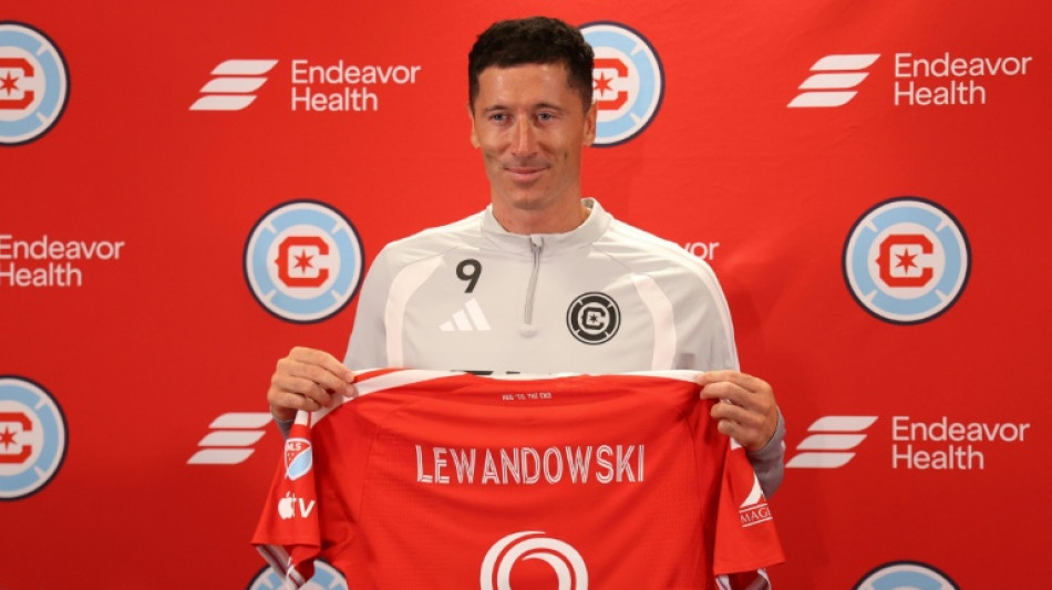  'N&atilde;o me imaginava em outro clube da Europa', diz Lewandowski na chegada ao Chicago Fire 