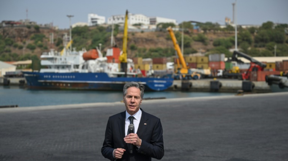 Chefe da diplomacia dos EUA visita &Aacute;frica para aprofundar rela&ccedil;&otilde;es