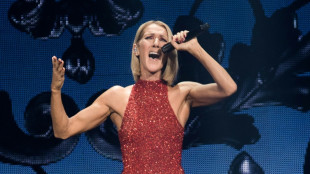 C&eacute;line Dion, atteinte d'un "trouble neurologique", reporte des dates de concert