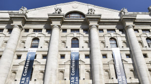 Borsa: Milano positiva (+0,3%), sprint di Mps, debole Mediobanca