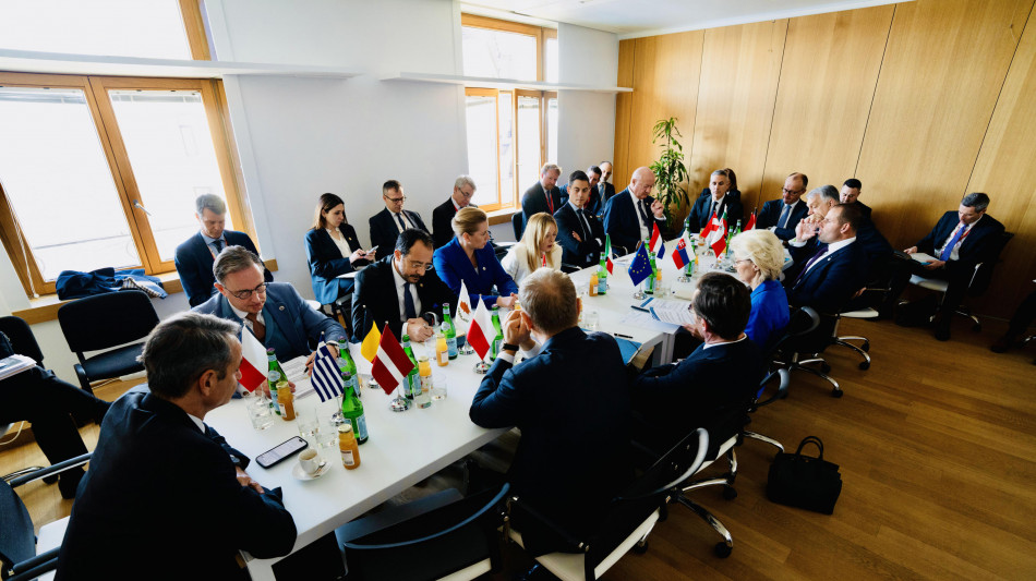  Vertice Ue chiede 'moratoria su attacchi a energia e acqua in Medio Oriente' 