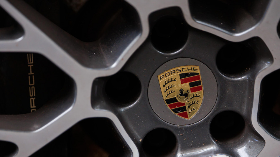  Porsche chiude i nove mesi con ricavi in calo a 25,28 miliardi 