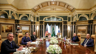 Delegationen aus den USA und Russland beginnen Gespr&auml;che - Ukraine und EU nicht dabei