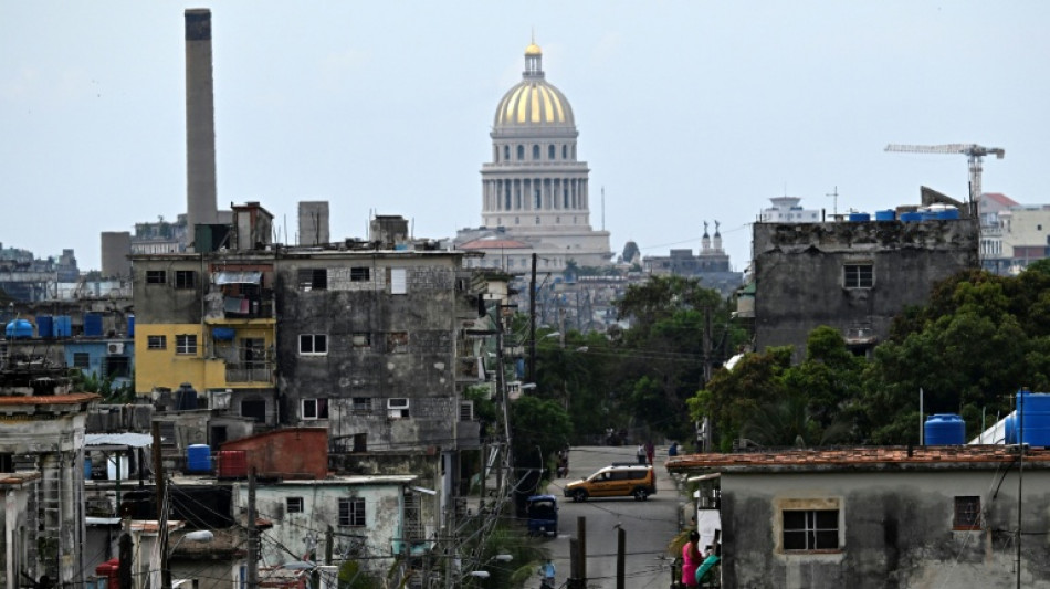  Cuba, sous blocus p&eacute;trolier am&eacute;ricain, s'efforce de r&eacute;tablir son r&eacute;seau &eacute;lectrique 