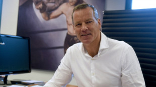 Maske &uuml;bt Kritik an Box-Ausbildung in Deutschland