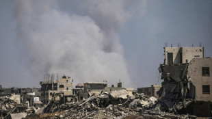 Media, 'attacchi israeliani a Gaza, 27 morti dall'alba'