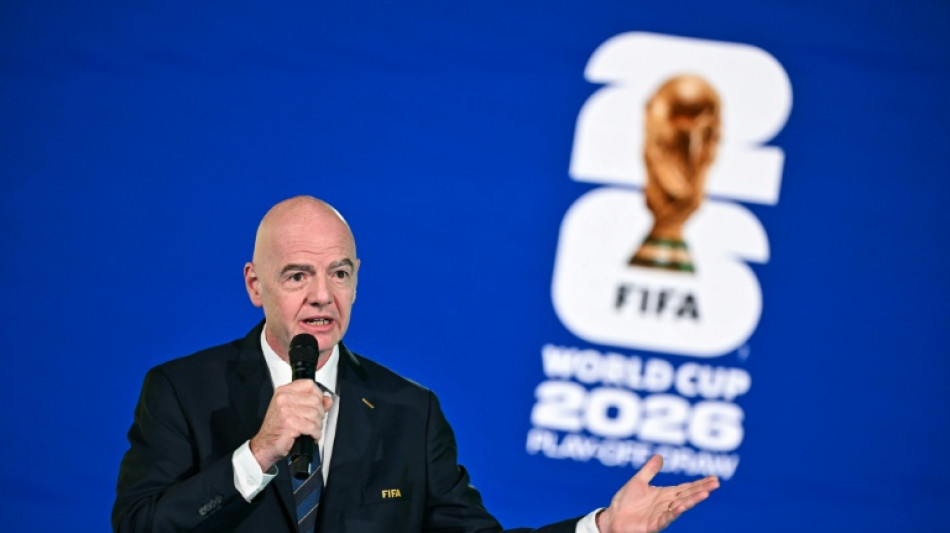  Foot: malgr&eacute; la crise &agrave; la Fifa, Infantino maintient sa candidature en 2027 