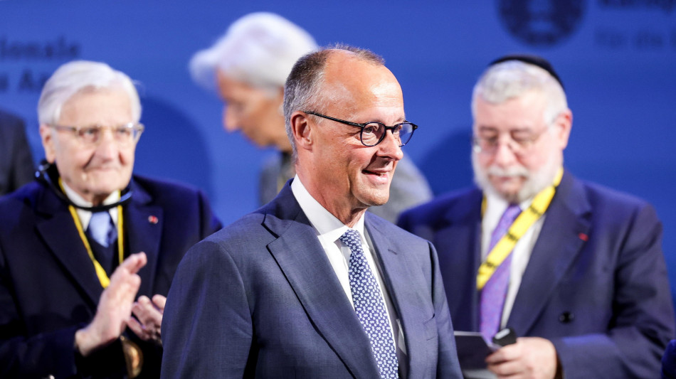  Merz, buona telefonata con Trump, Usa e Germania partner solidi in Nato forte 