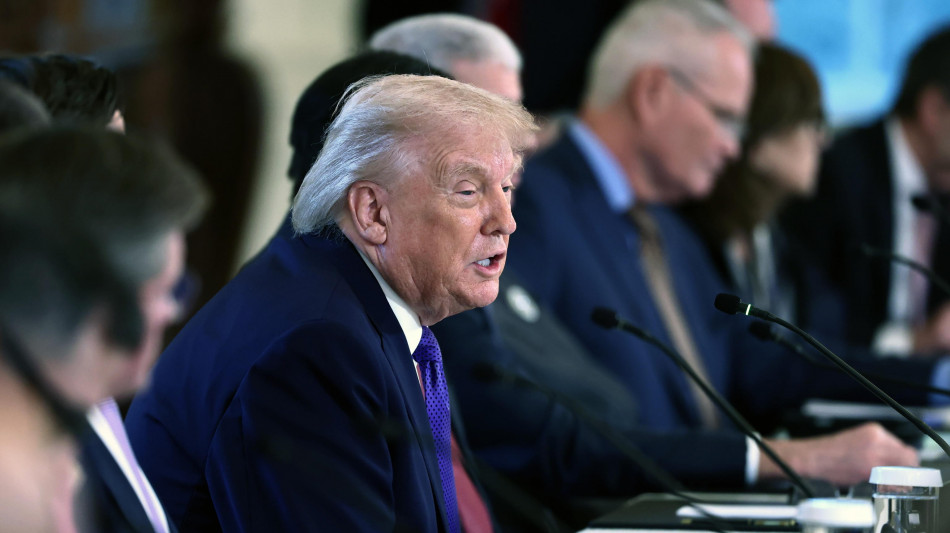 Trump ai petrolieri, 'tratterete con noi, non con Caracas'