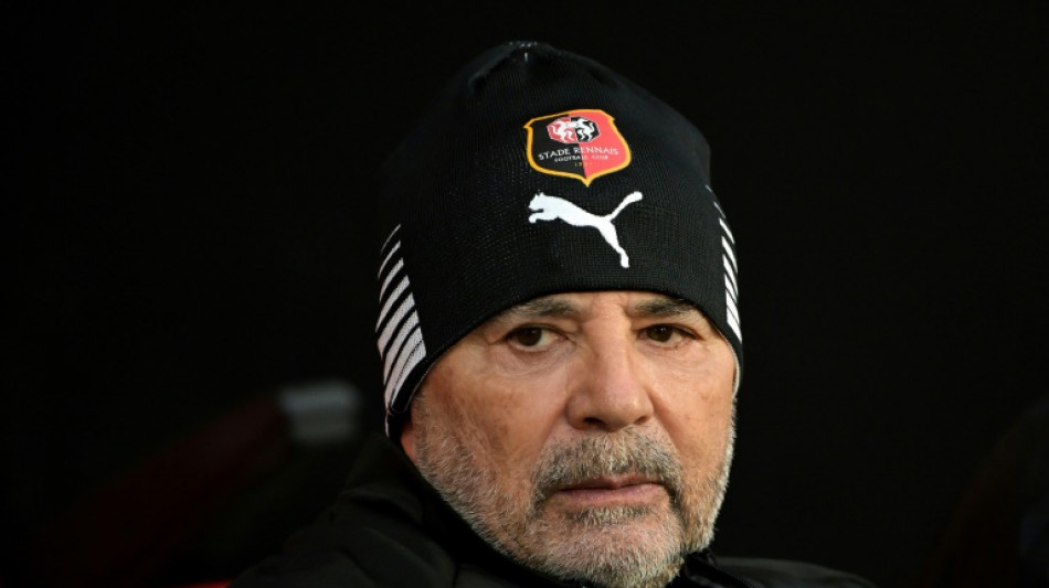 Rennes demite Sampaoli e anuncia Habib Beye como novo t&eacute;cnico