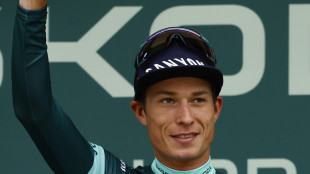 Tour: Philipsen cade in volata ed &egrave; costretto al ritiro