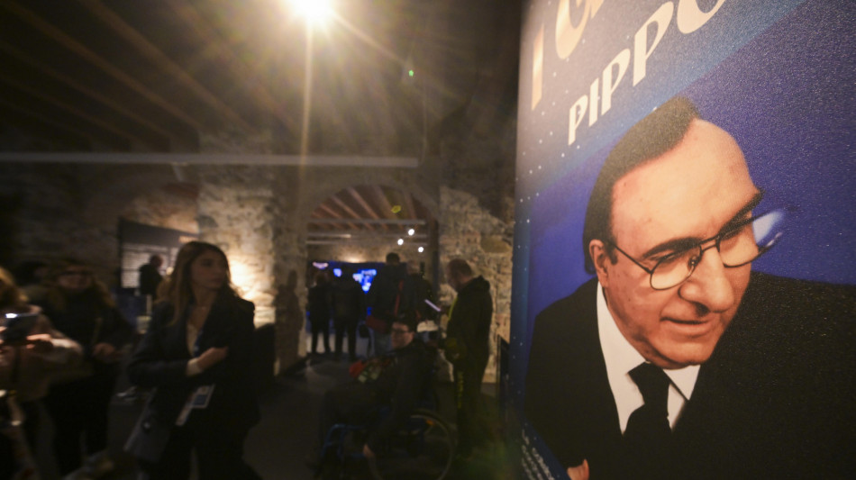  Sanremo 2026 si apre con la voce di Pippo Baudo 