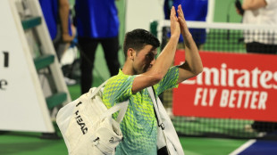 Tennis: Djokovic tombe &agrave; Duba&iuml;, premi&egrave;re d&eacute;faite en 2023