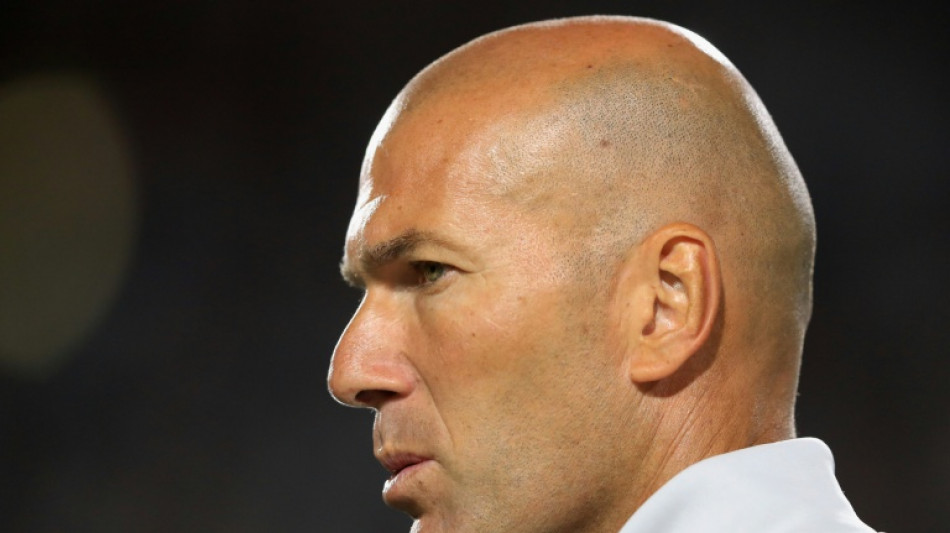  Zin&eacute;dine Zidane, una leyenda del f&uacute;tbol que sabe dirigir a las estrellas 