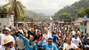 Militante do partido da opositora Mar&iacute;a Corina Machado &eacute; detido na Venezuela