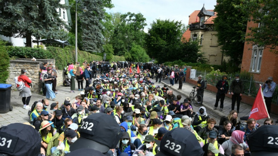  Proteste gegen AfD in Erfurt: Linkes B&uuml;ndnis wertet Blockaden als Erfolg 