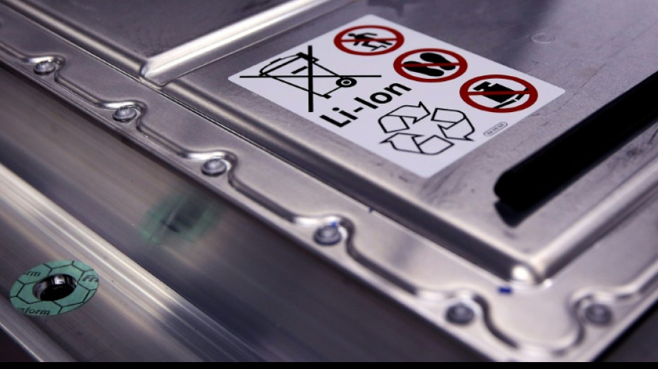 Inauguran en Marruecos una primera f&aacute;brica de componentes para bater&iacute;as el&eacute;ctricas