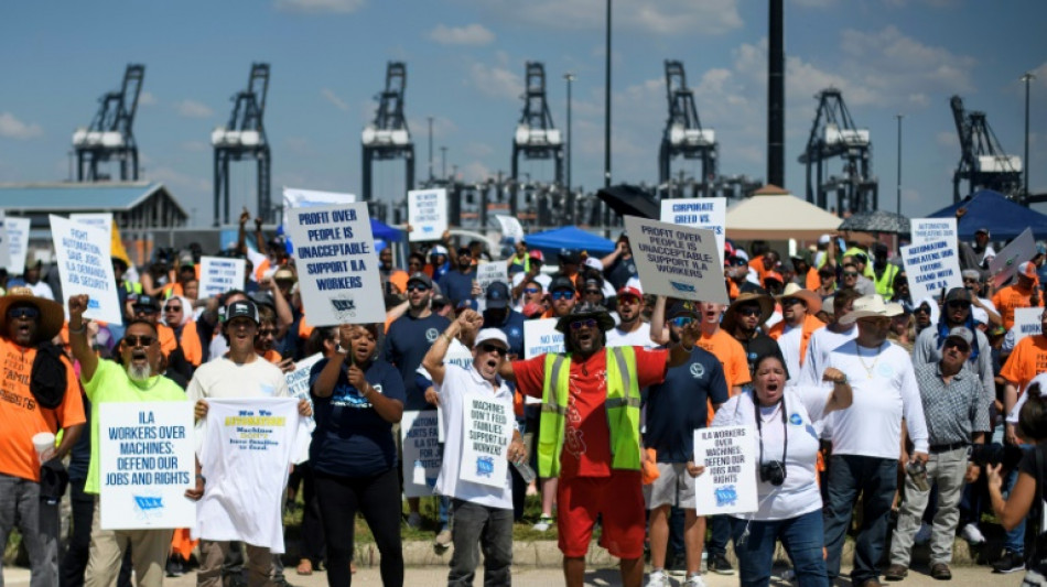Erkl&auml;rung: US-Hafenarbeiter beenden Streik nach vorl&auml;ufiger Einigung