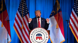 Trump wettert vor seinen Anh&auml;ngern gegen "korrupte" US-Justiz