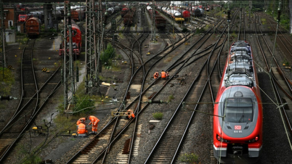 Verkehrsminister Bayerns sieht Kl&auml;rungsbedarf bei Deutschlandticket-Finanzierung