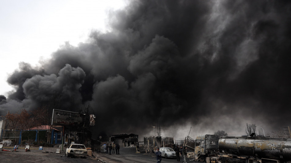  Trump all'Iran, 'colpiremo pi&ugrave; duro con blocco delle forniture di petrolio' 