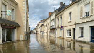 Mayenne: apr&egrave;s les crues, B&eacute;chu annonce la reconnaissance de catastrophe naturelle