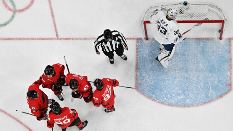  Canada, USA stay perfect in Olympic ice hockey 