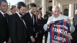 Papa: San Lorenzo 'gli intitoleremo il nuovo stadio'
