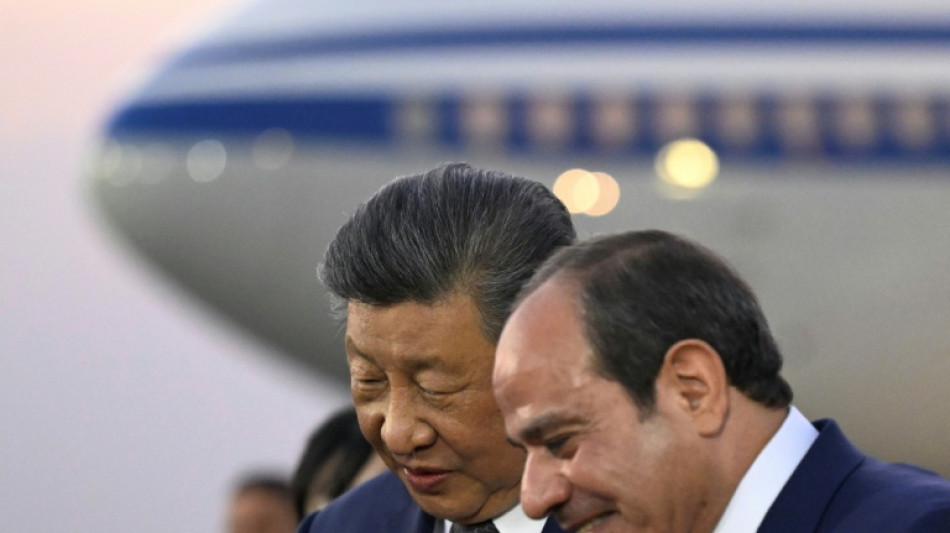  Dans une rare visite en Egypte, Xi appelle &agrave; combattre "les ing&eacute;rences" au Moyen-Orient 