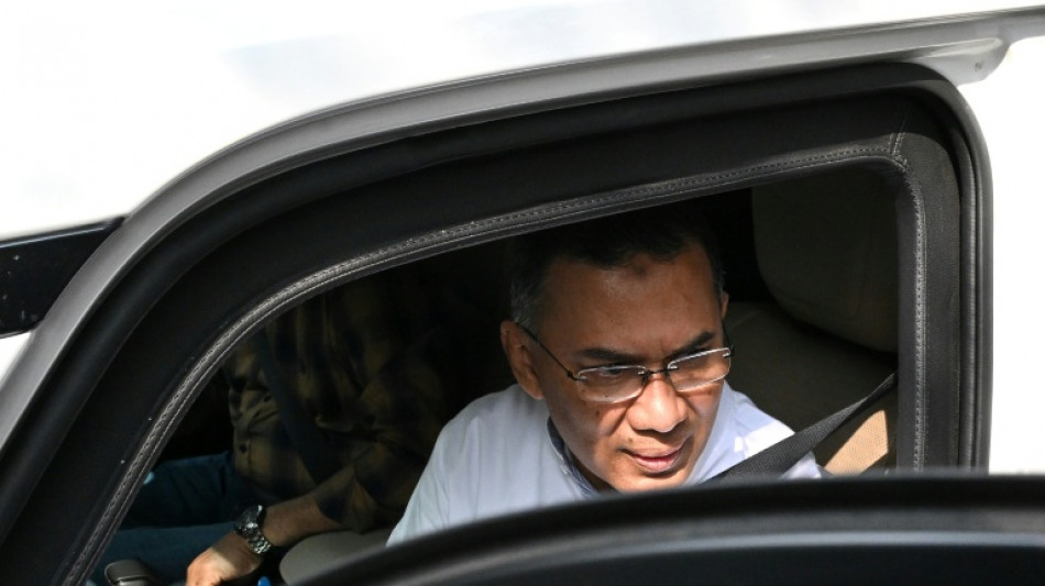  El Partido Nacionalista de Banglad&eacute;s reivindica su victoria electoral, los islamistas objetan 