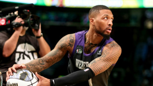NBA: Lillard remporte le concours de tirs &agrave; 3 points, McClung roi du dunk au All-Star Weekend