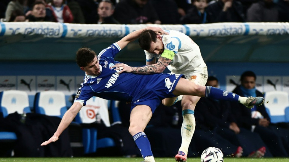  Olympique de Marselha cede empate nos acr&eacute;scimos contra Strasbourg (2-2) e &eacute; 4&ordm; no Franc&ecirc;s 