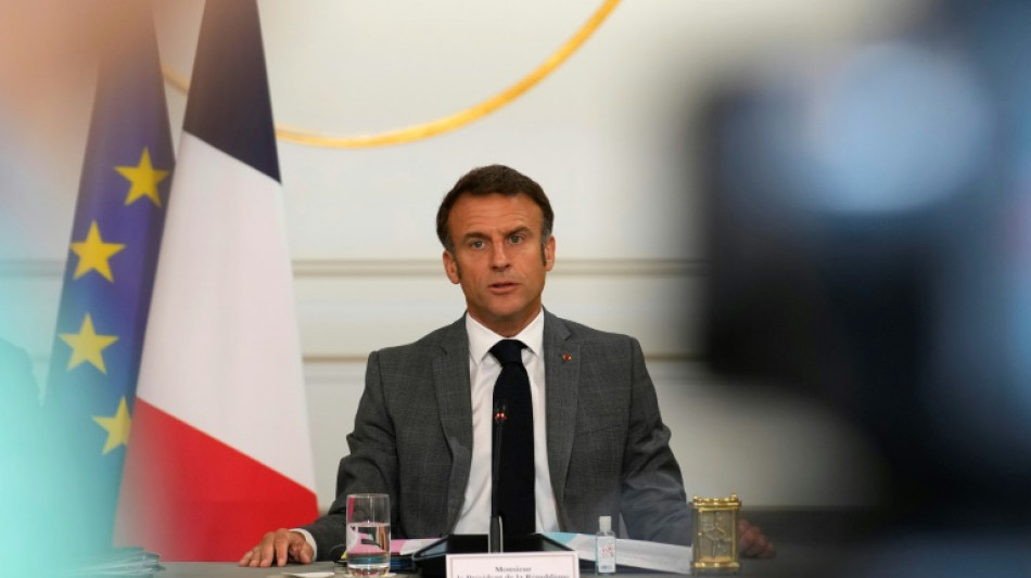 Macron attendu sur la r&eacute;forme de la Constitution et le r&eacute;f&eacute;rendum
