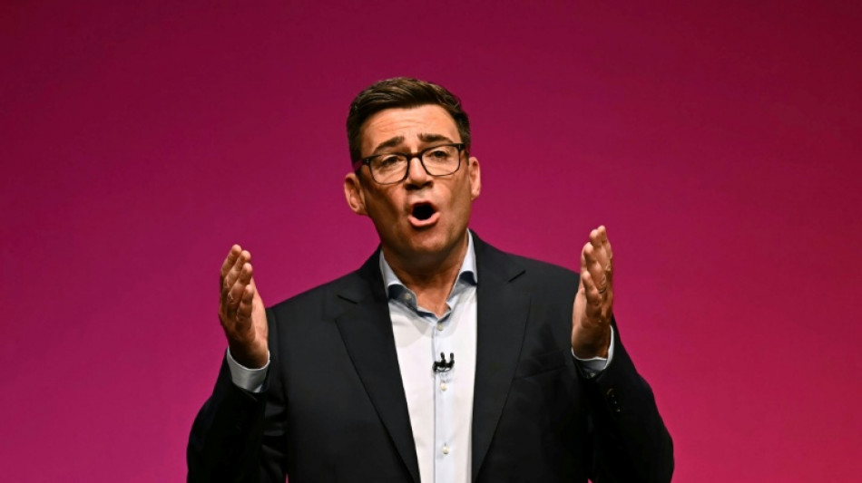  Burnham levanta possibilidade de retorno do Reino Unido &agrave; UE 