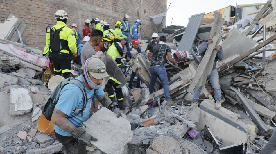  Il bilancio delle vittime del terremoto in Colombia sale a 240 