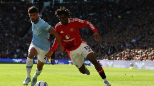 Manchester derby offers chance to salve wounds, Isak prepares for Liverpool bow