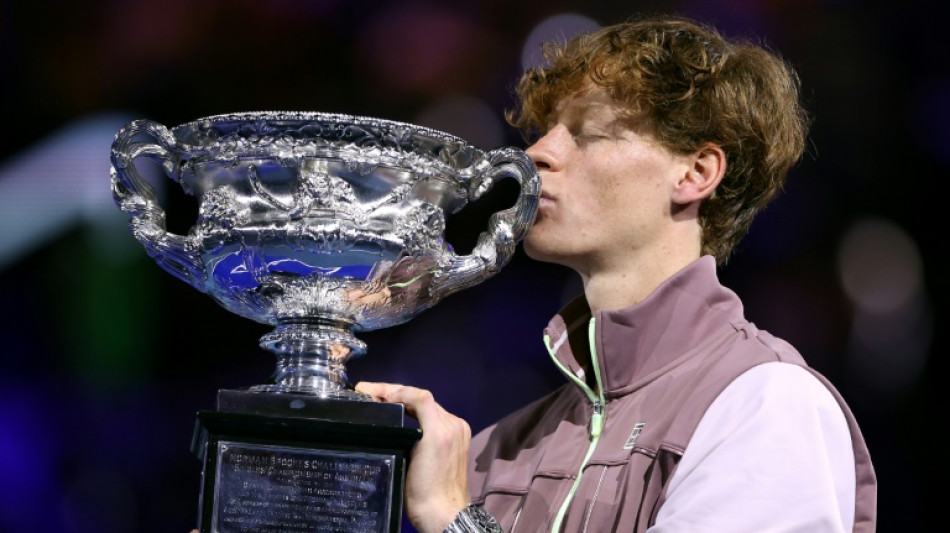 Sinner vence Medvedev de virada em 5 sets e conquista na Austr&aacute;lia seu 1&ordm; Grand Slam