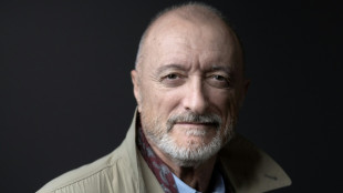 Arturo P&eacute;rez-Reverte, o escritor que sempre se lembra das guerras que cobriu