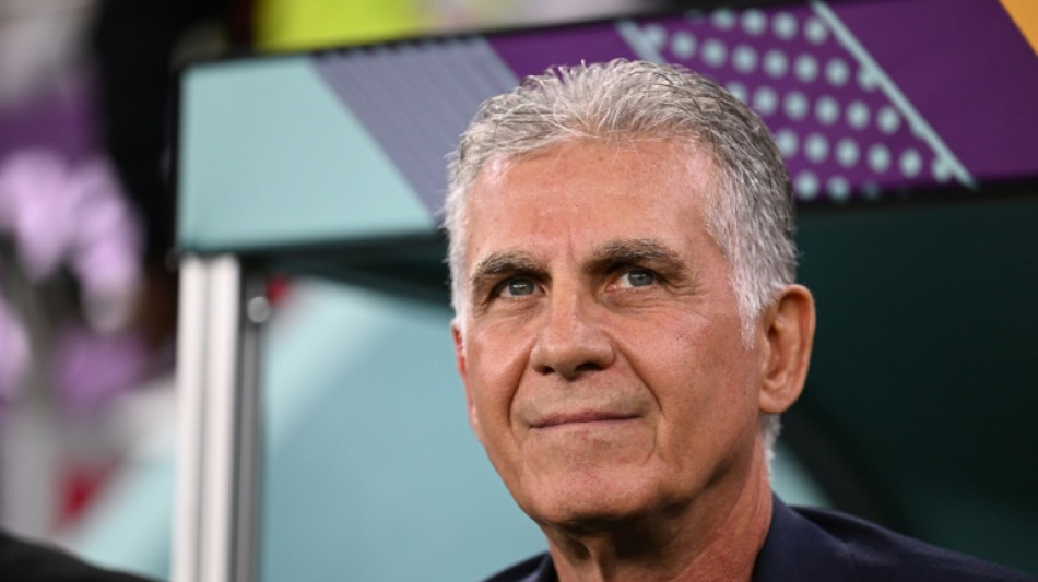  Carlos Queiroz deixa cargo de t&eacute;cnico de Gana ap&oacute;s elimina&ccedil;&atilde;o nos 16-avos da Copa 