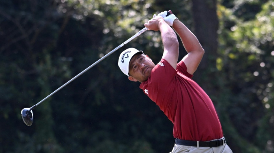 Schauffele closes in on leaders after 'weird' round in Japan 