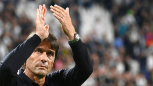 Napoli vence Monza e &eacute; o novo l&iacute;der do Campeonato Italiano